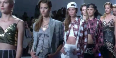 Irrer Gesichts-Designer in New York!