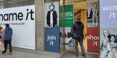 Name it auf der Mozartkreuzung