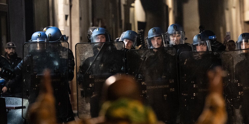 Frankreich: Schwere Krawalle nach Macrons Wahlsieg