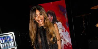 Ivan Katalinic malte ein Portrait f&uuml;r Naomi Campbell.&nbsp;