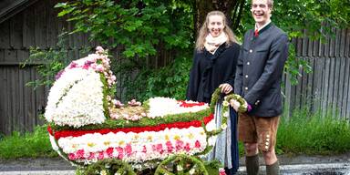 Kinderwagen am Narzissenfest