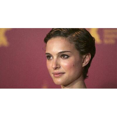 Natalie_Portman_Vanity_Fair_Party_2005