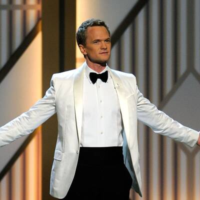 Rihanna - Queen of Downloads