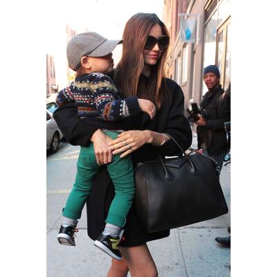 Miranda Kerr und Sohn Flynn in New York unterwegs
