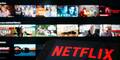 Spätestens ab Juli verbietet Netflix Passwort-Sharing