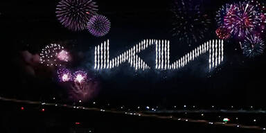 Neues Kia-Logo feuerwerk.jpg