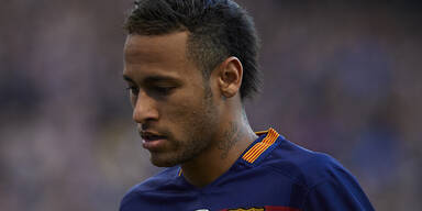 Beckham spannt Neymar die Freundin aus