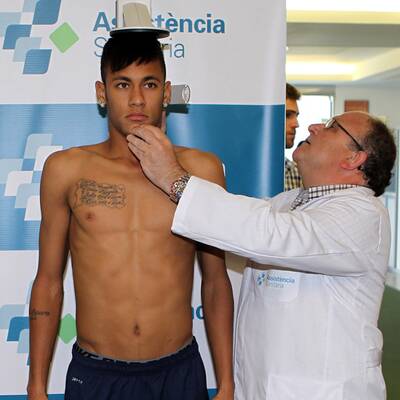 FC Barcelona präsentiert Superstar Neymar