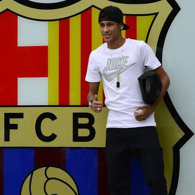 FC Barcelona präsentiert Superstar Neymar