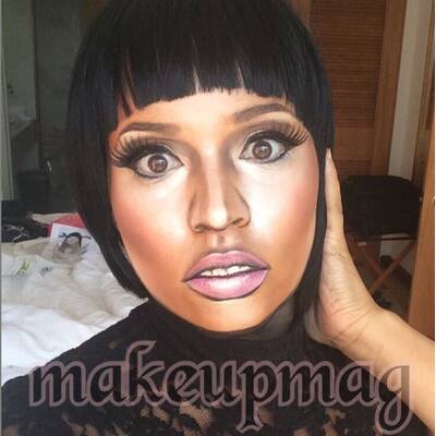 Make-Up Artist verwandelt sich in Prominente