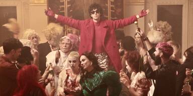 Nikotin rockt als &bdquo;Kaiser&ldquo;. Auch mit einer Pistolen-Sisi!