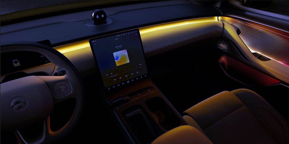 Günstiger Tesla-Model-3-Gegner mit 1.000 km Reichweite