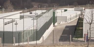 SOS Balkanroute Camp Lipa