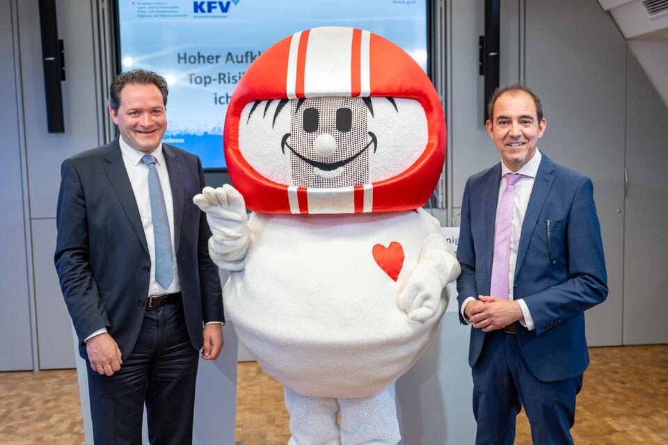 Minister Totschnig, Helmi und KFV-Direktor Christian Schimanofsky