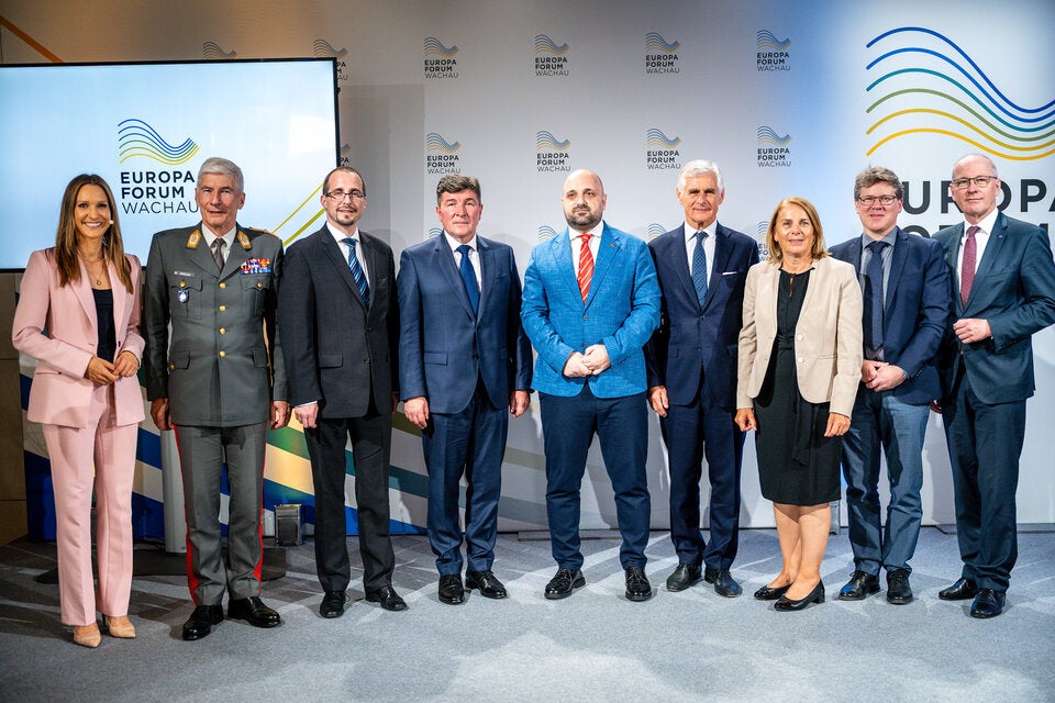 Barbara Fleissner, Robert Brieger, Arnold Kammel, Tomislav Galic, Bojan Bozovic, Michael Linhart, Ulrike Prommer, Gerald Obermair und Friedrich Faulhammer.