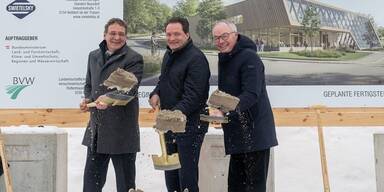 Spatenstich f&uuml;r neue Lehrwerkst&auml;tte am Francisco Josephinum Wieselburg.