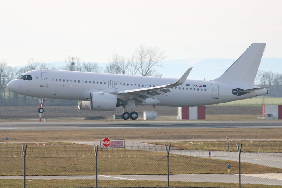 Der fünfte Austrian Airlines Airbus A320neo startete von Wien nach London Heathrow.