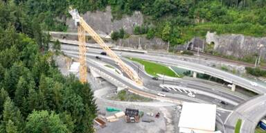 ORF zeigt Baustelle wo gesprengt wurde