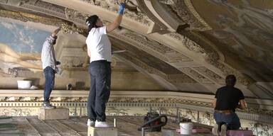 Burgtheater zeigt Klimts Deckengemälde nach aufwendiger Sanierung