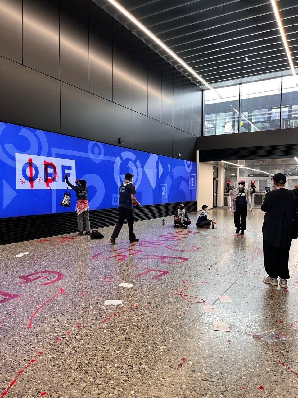 ORF gestürmt: Pro-Palästina-Aktivisten drangen am Küniglberg ein