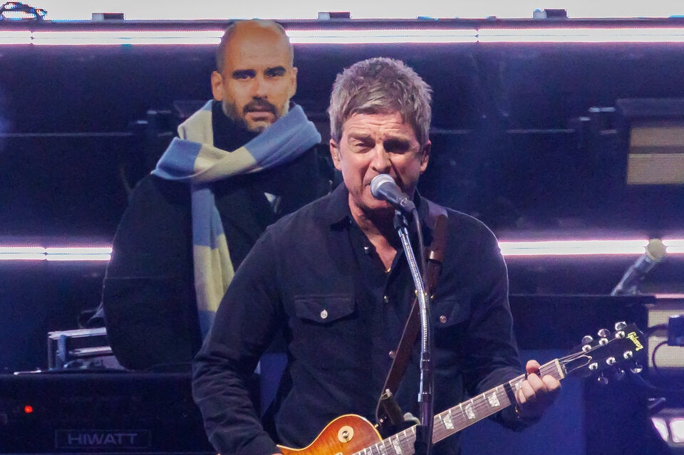Öasis: Britpop-Hymnen mit Austro-Schmäh - und Krankl statt Guardiola