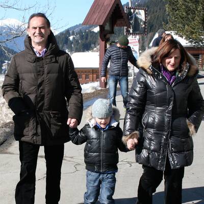 BZÖ-Obmann Josef Bucher bei der Stimmabgabe in Friesach