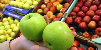 Obstkisten einmal im Jahr desinfizieren