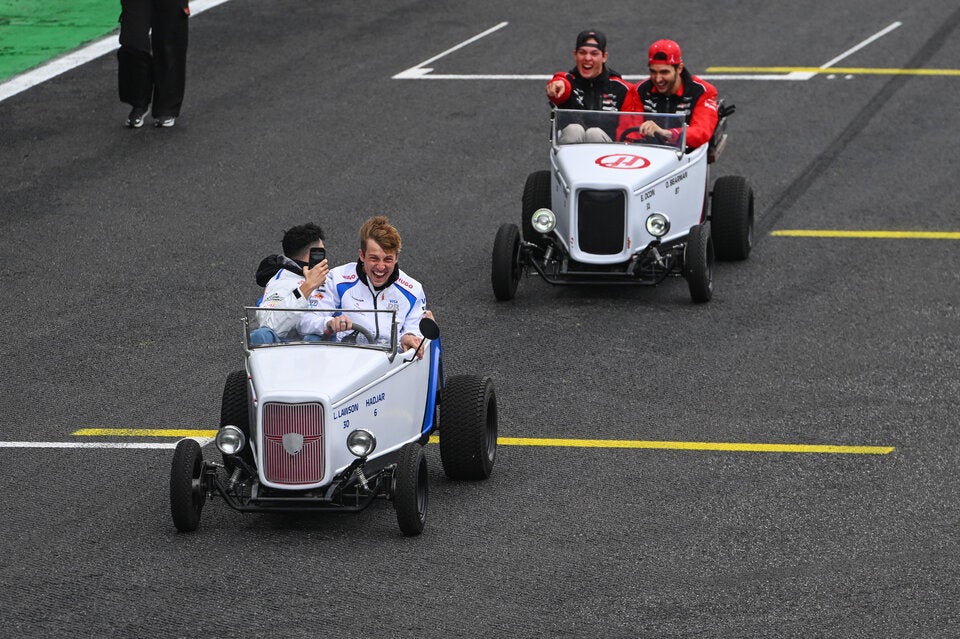 Formel-1-Stars in Mini-Hot-Rods