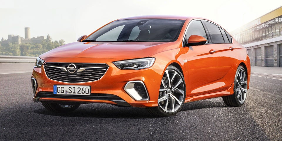 Opel lässt Insignia GSi von der Leine
