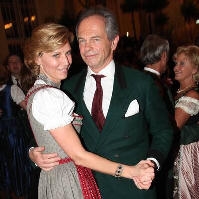 Ball-Mama Claudia Haider mit Umweltminister Berlakovich