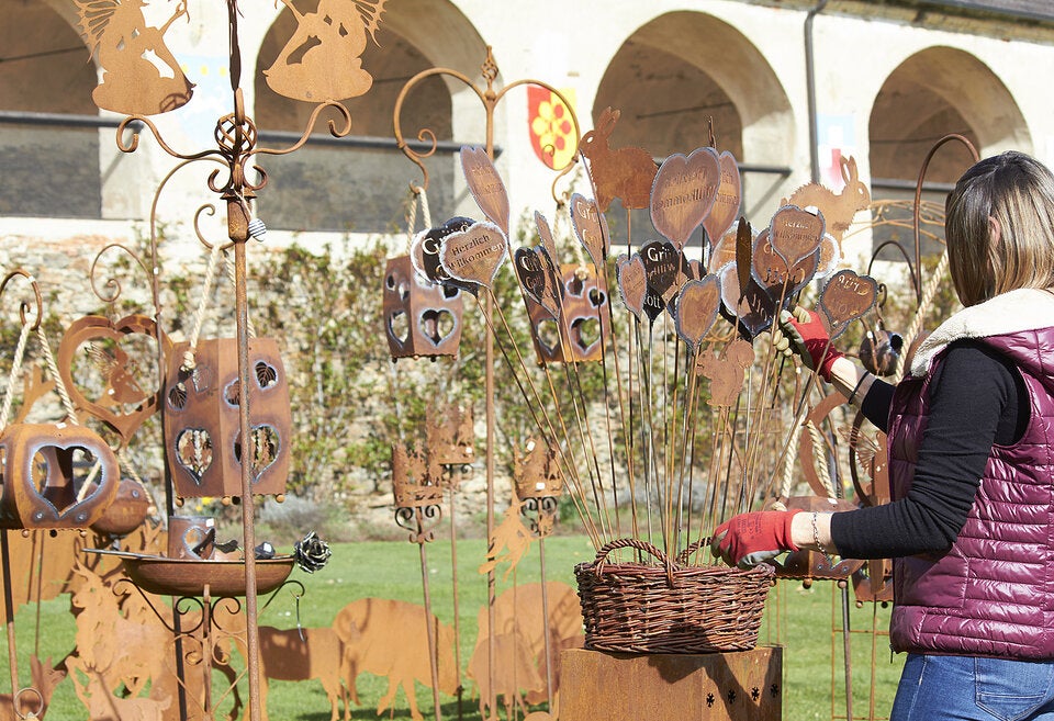 Ganzes Schloss als Osternest