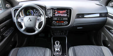 Outlander PHEV bleibt auf Erfolgskurs