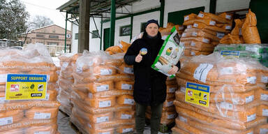 Futter-Hilfslieferung aus Wien f&uuml;r den Zoo in Kiew