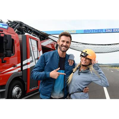 Promi BB: Coole Challenges und ein Fürst, der fliegt