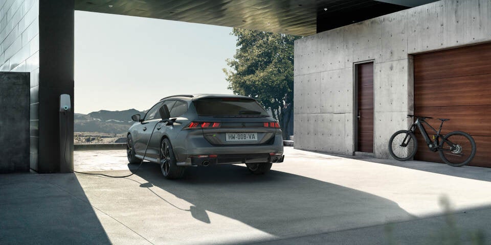 Peugeot 508 Plug-in-Hybrid wird zum Sportler