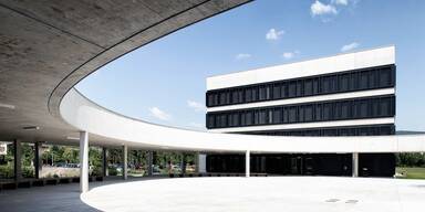 "Schwere Pflichtverletzung": Hochschul-Rektor aus Amt enthoben