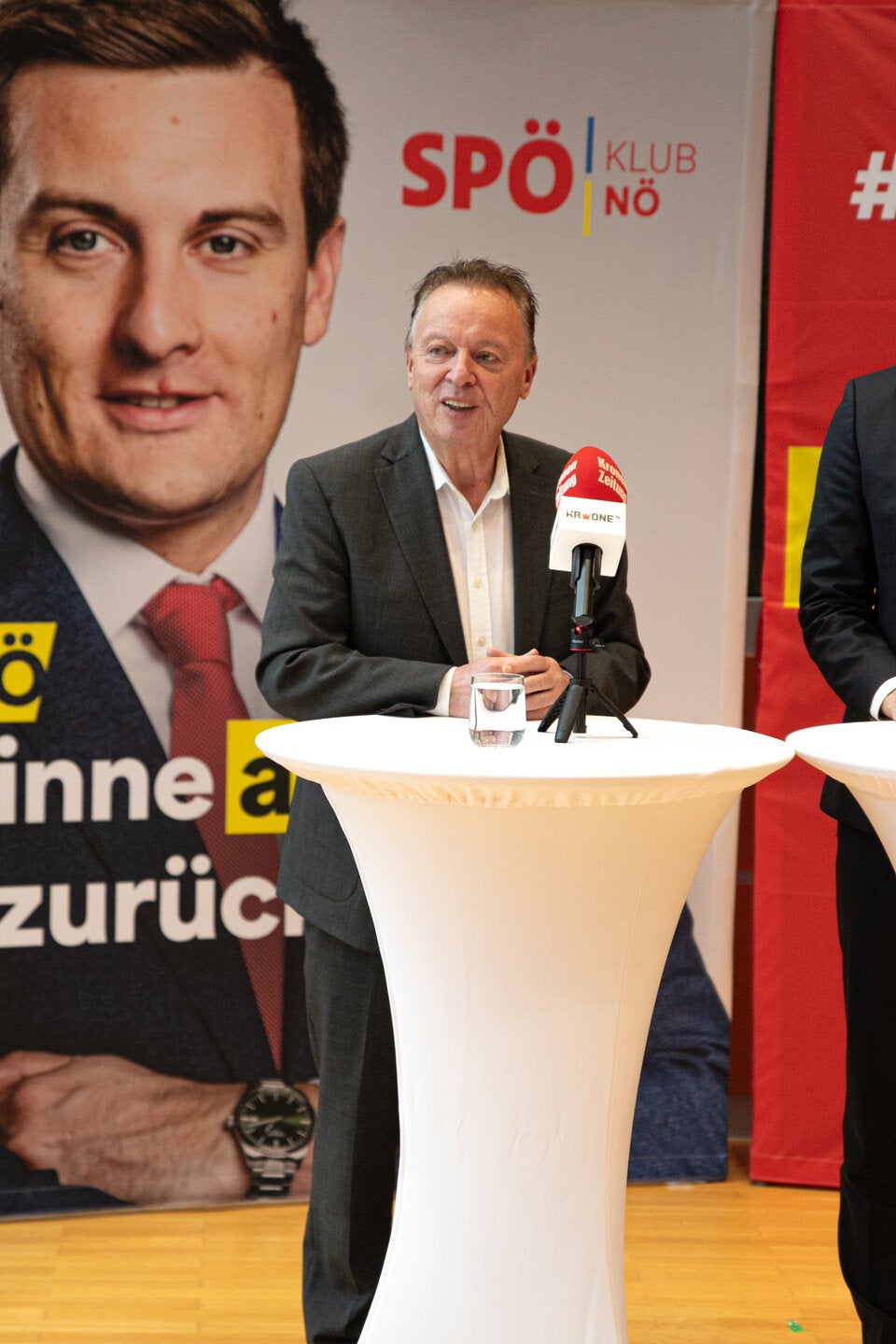 Enthüllung der SPÖ-NÖ-Plakatkampagne