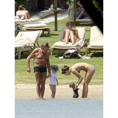 Roberto Cavalli und Freundin in Porto Cervo
