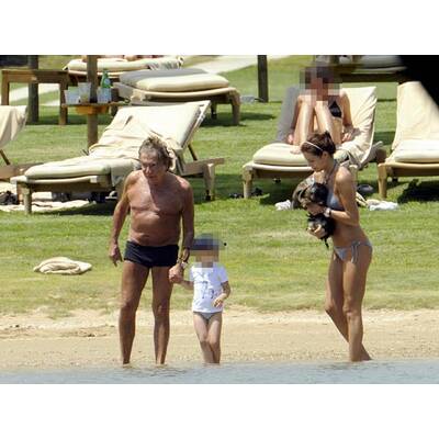 Roberto Cavalli und Freundin in Porto Cervo