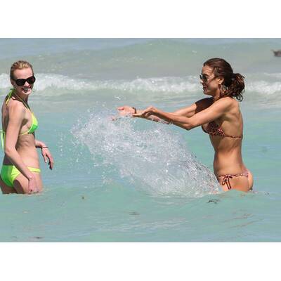 Sexy Badenixe: Dessousmodel Irina Shayk