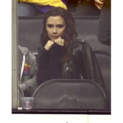 Victoria Beckham: Mit ihren Männern beim Eishockey