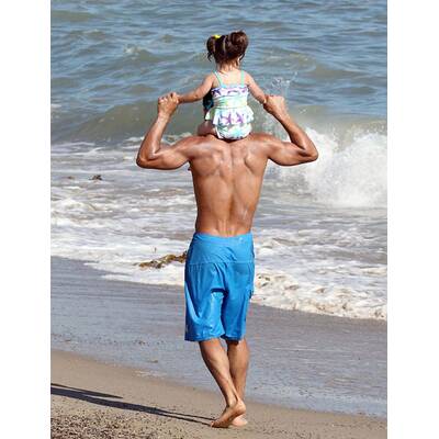 Eva Longoria: Strandausflug mit Mario Lopez & seiner Familie