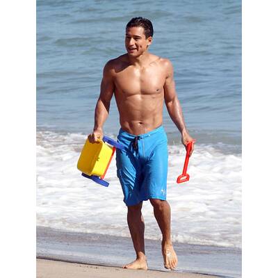 Eva Longoria: Strandausflug mit Mario Lopez & seiner Familie