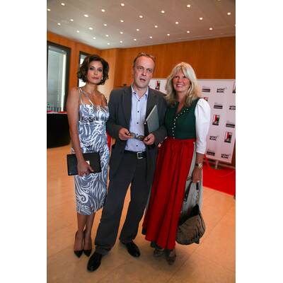 Teris Kleider-Parade