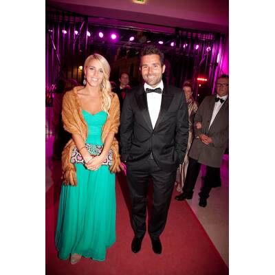 Fürstin Manni zu Sayn-Wittgenstein-Sayn mit Sohn Prinz Peter zu Sayn-Wittgenstein-Sayn