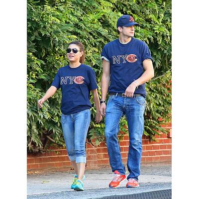 Ashton Kutcher & Mila Kunis zeigen ihre Liebe
