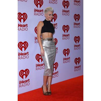 Miley Cyrus als Red Carpet-Schreck!
