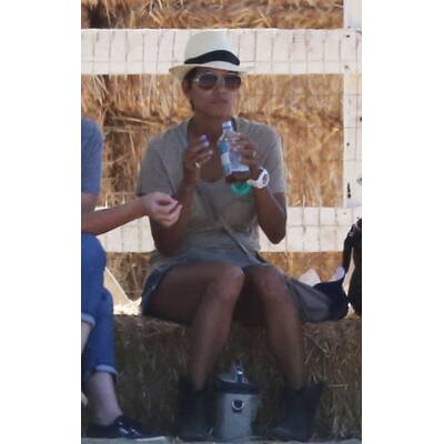 Rebecca Mir & Massimo Sinato zeigen ihrer Liebe