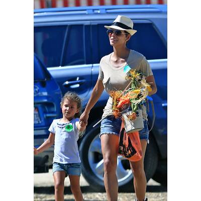 Rebecca Mir & Massimo Sinato zeigen ihrer Liebe