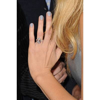 Blake Lively zeigt ihren Ehering